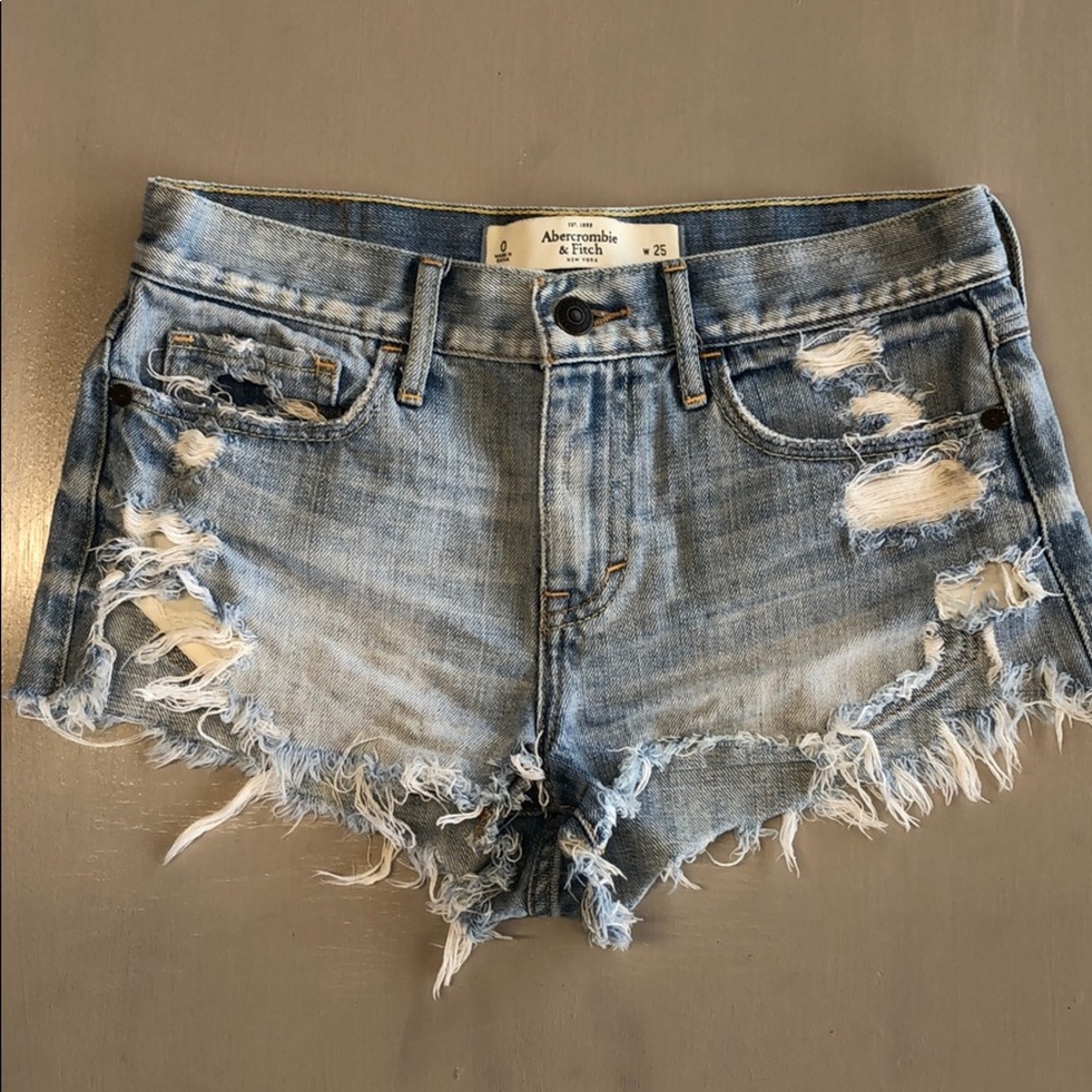 Abercrombie & Fitch high waisted shorts - 25, 0